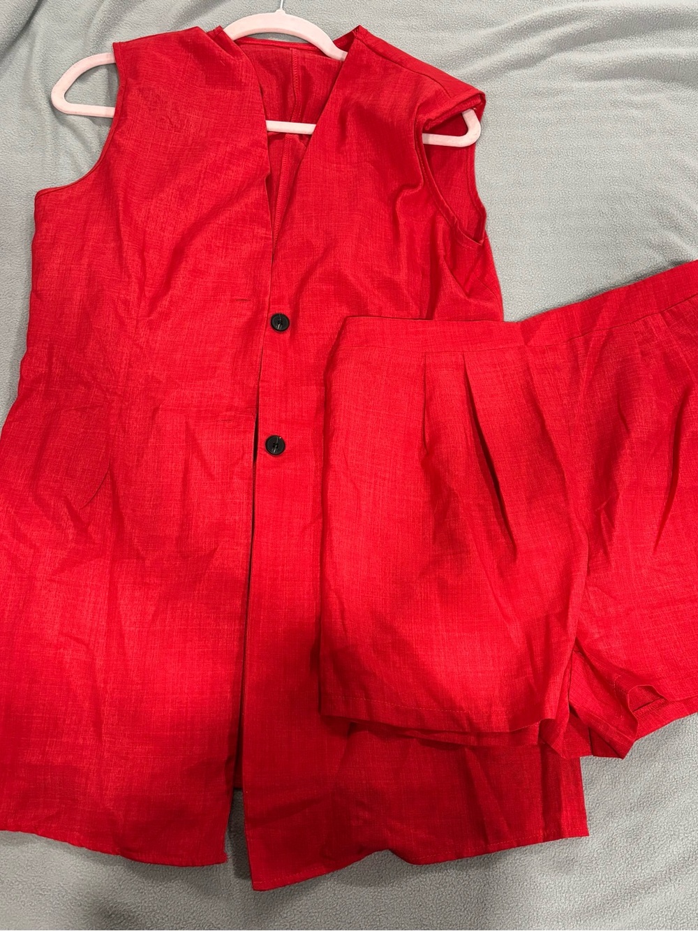 SHEIN Red Sleeveless Vest & High-Waist Shorts Set